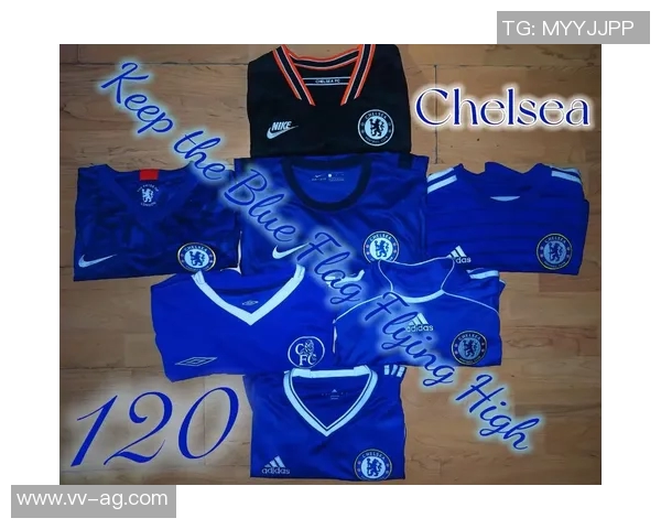 切尔西新赛季主场球衣曝光黄色狮子徽章搭配经典蓝金白色设计